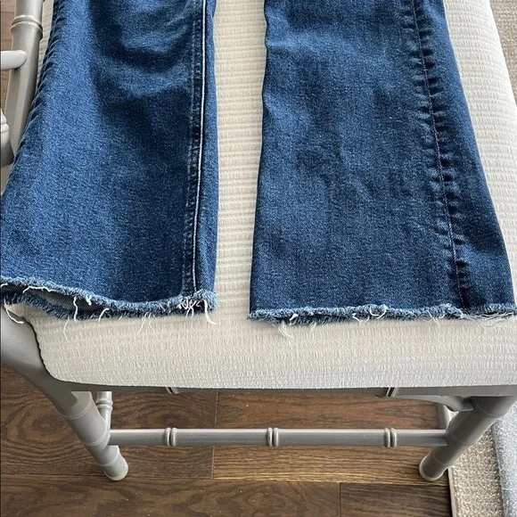 Loft high waist deconstructed hem kick crop 28/6 jeans - Picture 4 of 5